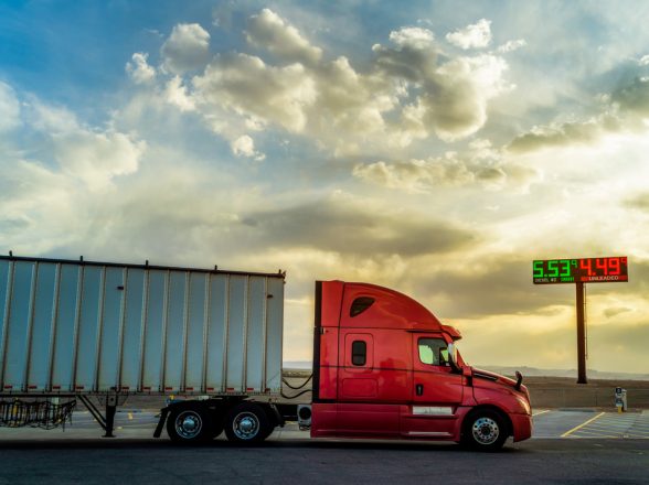 Best Trucking Companies for New Drivers