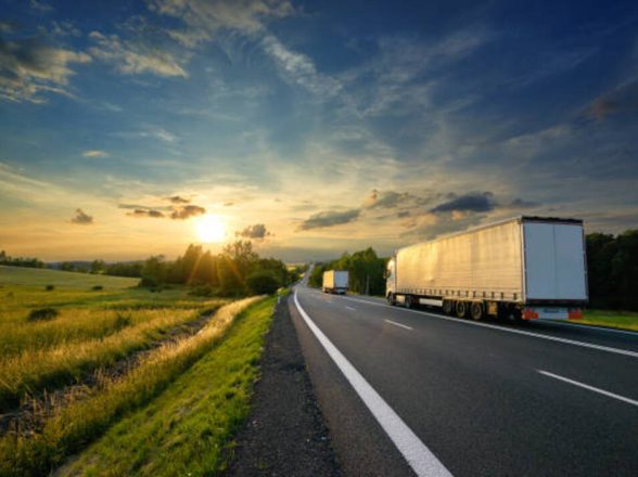 5 Tips for Summer Trucking