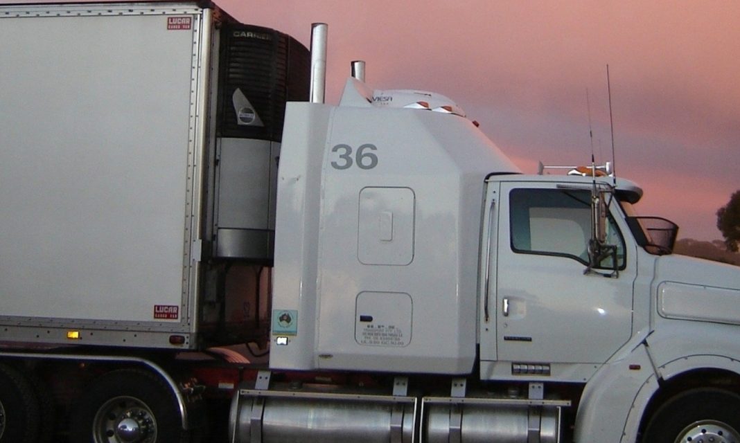 Things to Know for Commercial Truck Driving