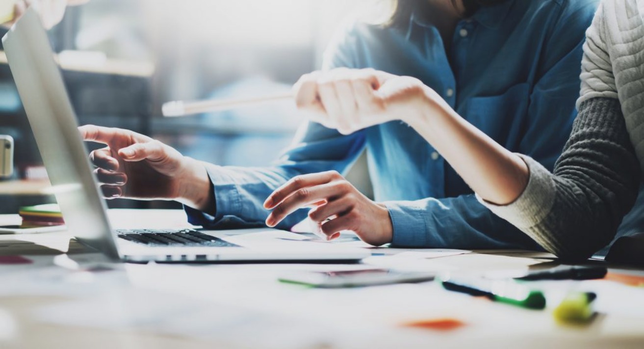 How to Find Shippers as a Freight Broker